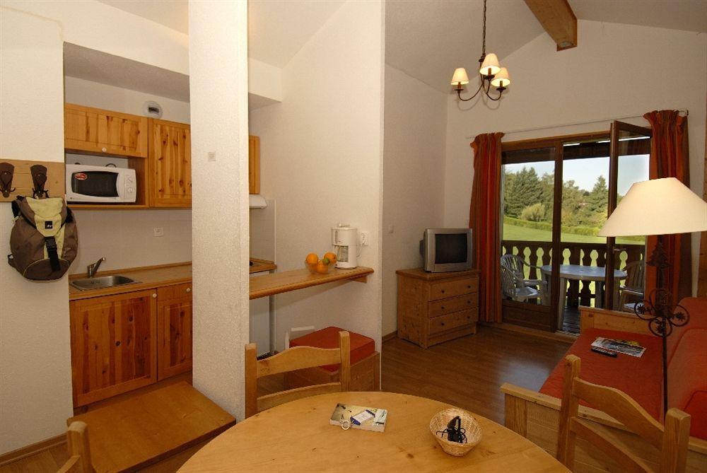 Residence Odalys Les Chalets D'Evian Buitenkant foto
