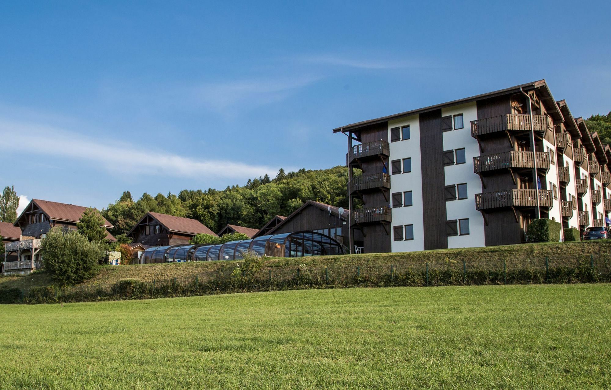 Residence Odalys Les Chalets D'Evian Buitenkant foto