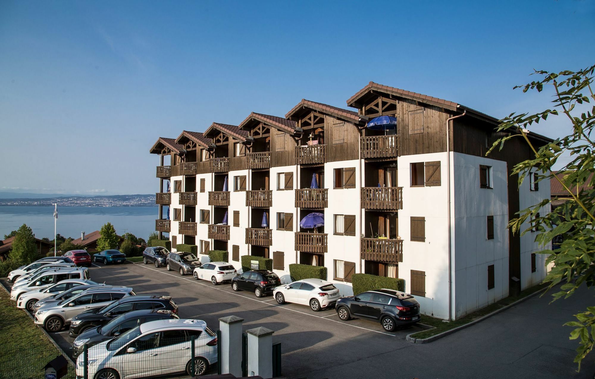 Residence Odalys Les Chalets D'Evian Buitenkant foto