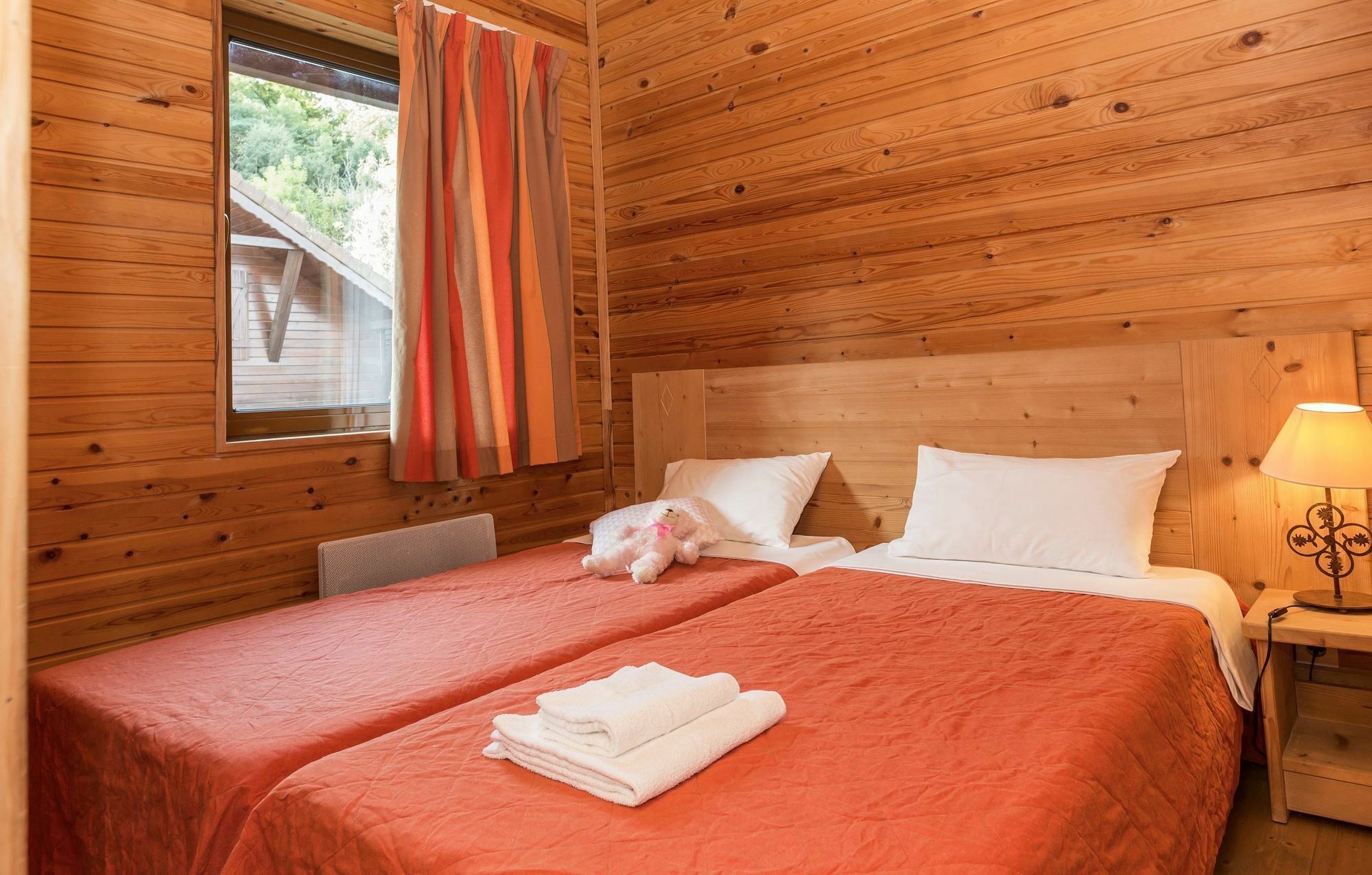 Residence Odalys Les Chalets D'Evian Buitenkant foto